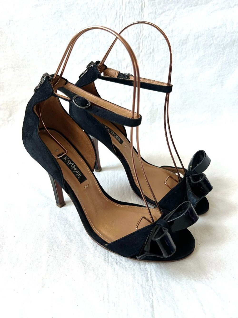 Kay Unger high heel sandals Baroque black leather suede bow ankle strap 8.5 W